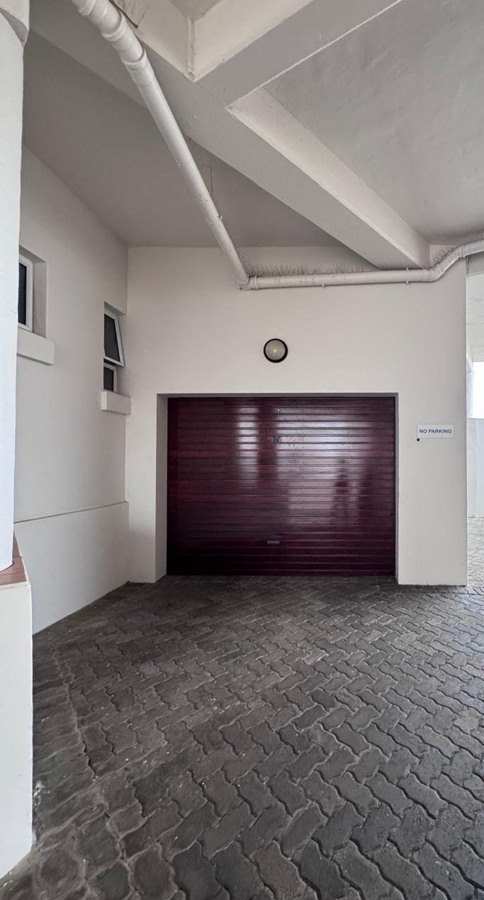 2 Bedroom Property for Sale in Summerstrand Eastern Cape